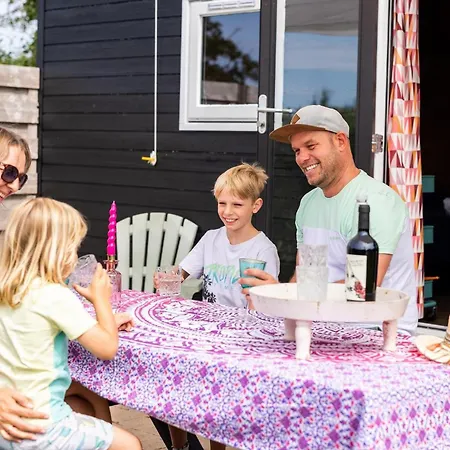 Ferienhaus Wasserwagon Petten